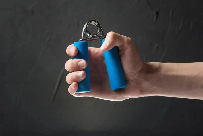 How to Use Hand Grip Correctly to Strengthen Your Arms