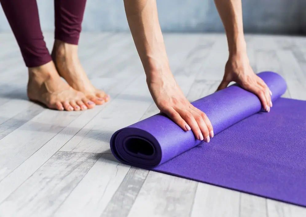 Cara Membersihkan Matras Yoga