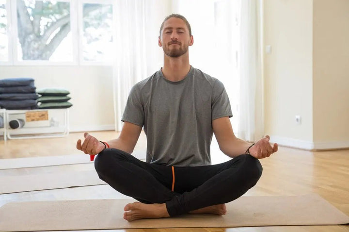 7 Yoga Benefits for Men: Strength, Flexibility & Health