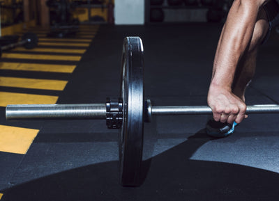 This is the correct way to lift a barbell for beginners