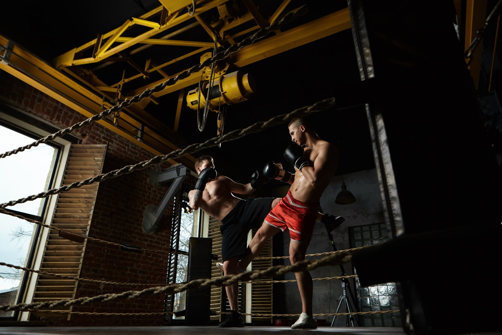 Apa Saja yang Perlu Dipersiapkan Sebelum Pertandingan MMA?