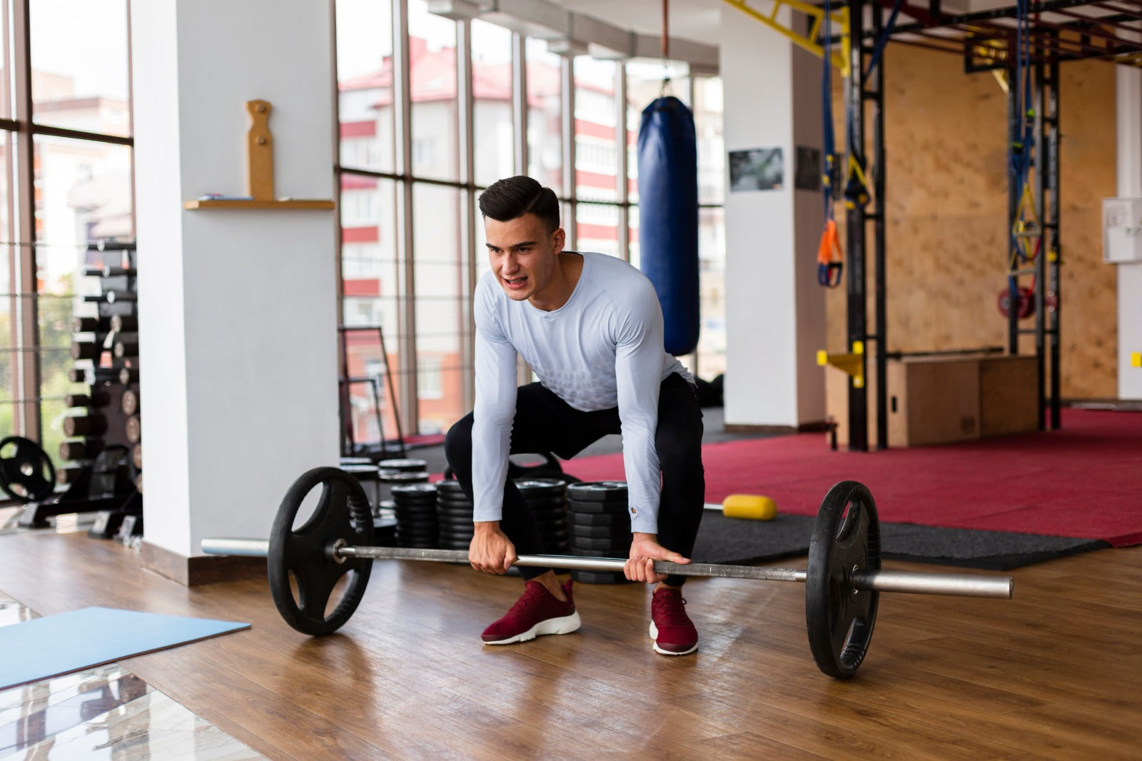 Apa Itu Romanian Deadlift? Ini Manfaat dan Tips Melakukannya