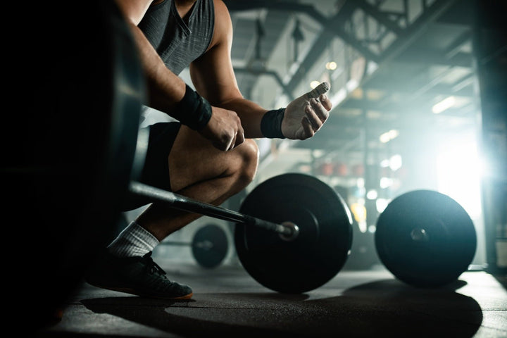 How to Avoid Injuries While Lifting Weights?