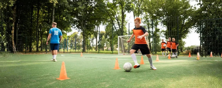 6 Alat Latihan Sepak Bola Agar Skill Cepat Meningkat