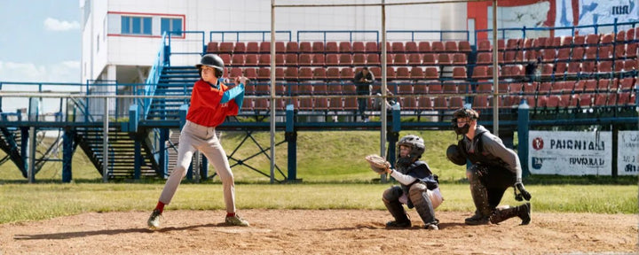 cara bermain softball dengan teknik memukul menggunakan bet