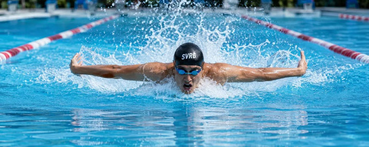 Cara Renang Gaya Kupu-Kupu yang Benar untuk Pemula (sumber: pexels.com/Sergio Benavides)