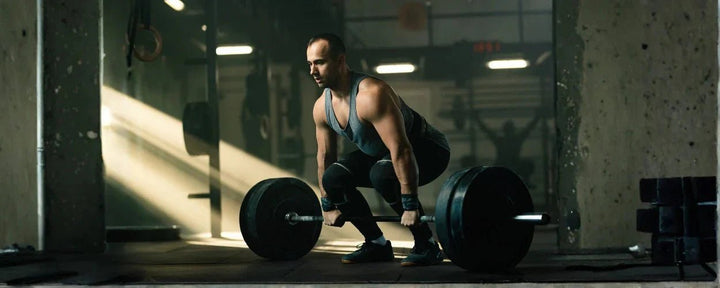 Deadlift Adalah Latihan Full Body, Ini Teknik & Manfaatnya!