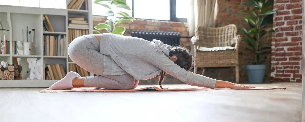 5 Yoga Poses Before Bed and Their Benefits for Your Body