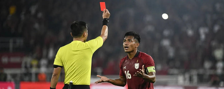 Apa Itu Kartu Merah dalam Sepak Bola? Ini Penjelasannya!
