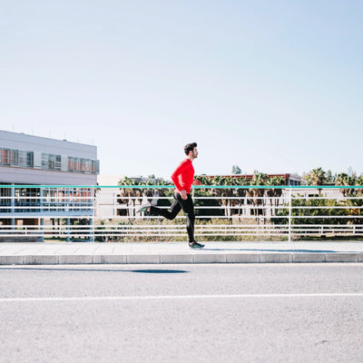 Lari Fartlek adalah latihan dengan Variasi Tempo Dinamis