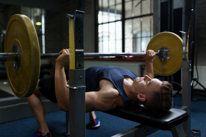 Otot yang Dilatih Saat Bench Press dan Cara Memaksimalkannya