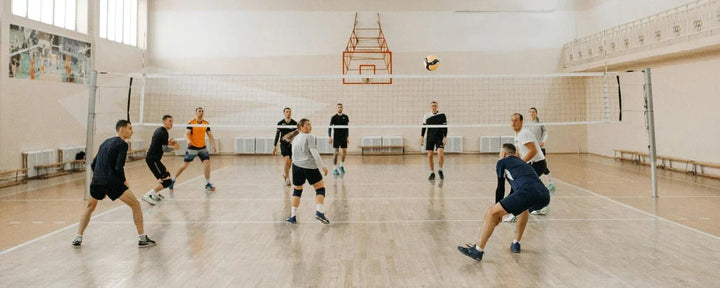 7 Manfaat Bola Voli yang Bikin Tubuh Lebih Sehat dan Aktif (sumber: pexels.com/Pavel Danilyuk)