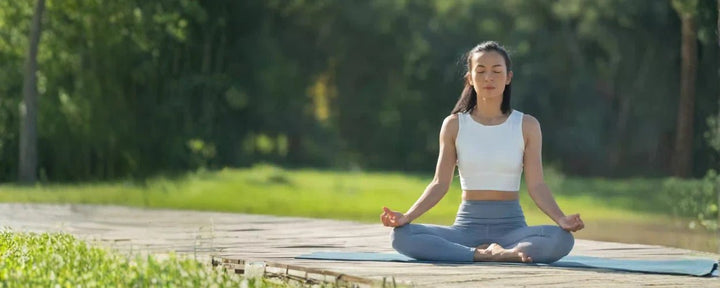 9 Manfaat Yoga Untuk Wanita, Tips, dan Rekomendasi Gerakan!