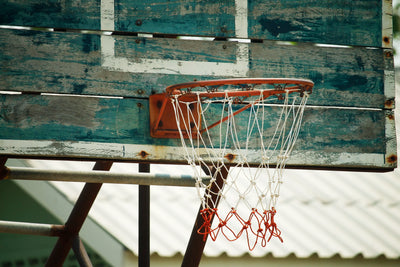 Sejarah Bola Basket di Indonesia: Dari Lapangan Sekolah Hingga Liga Profesional